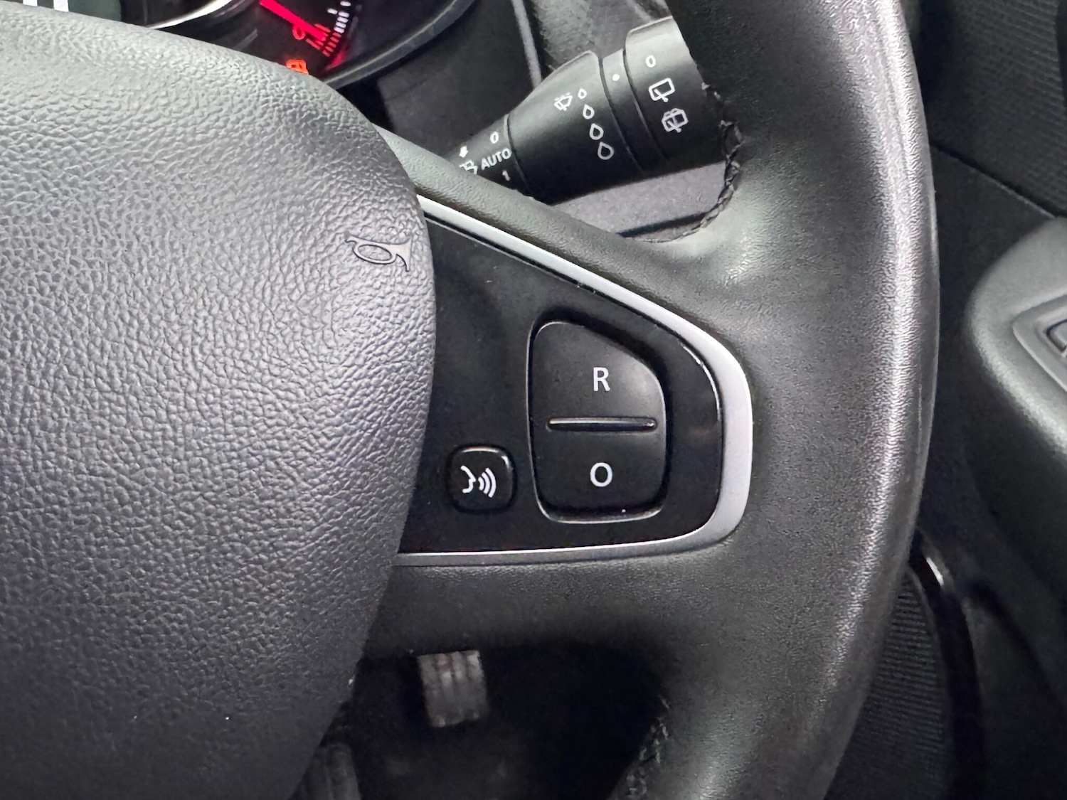 Used Renault Clio for sale - 77696501: Photo 27