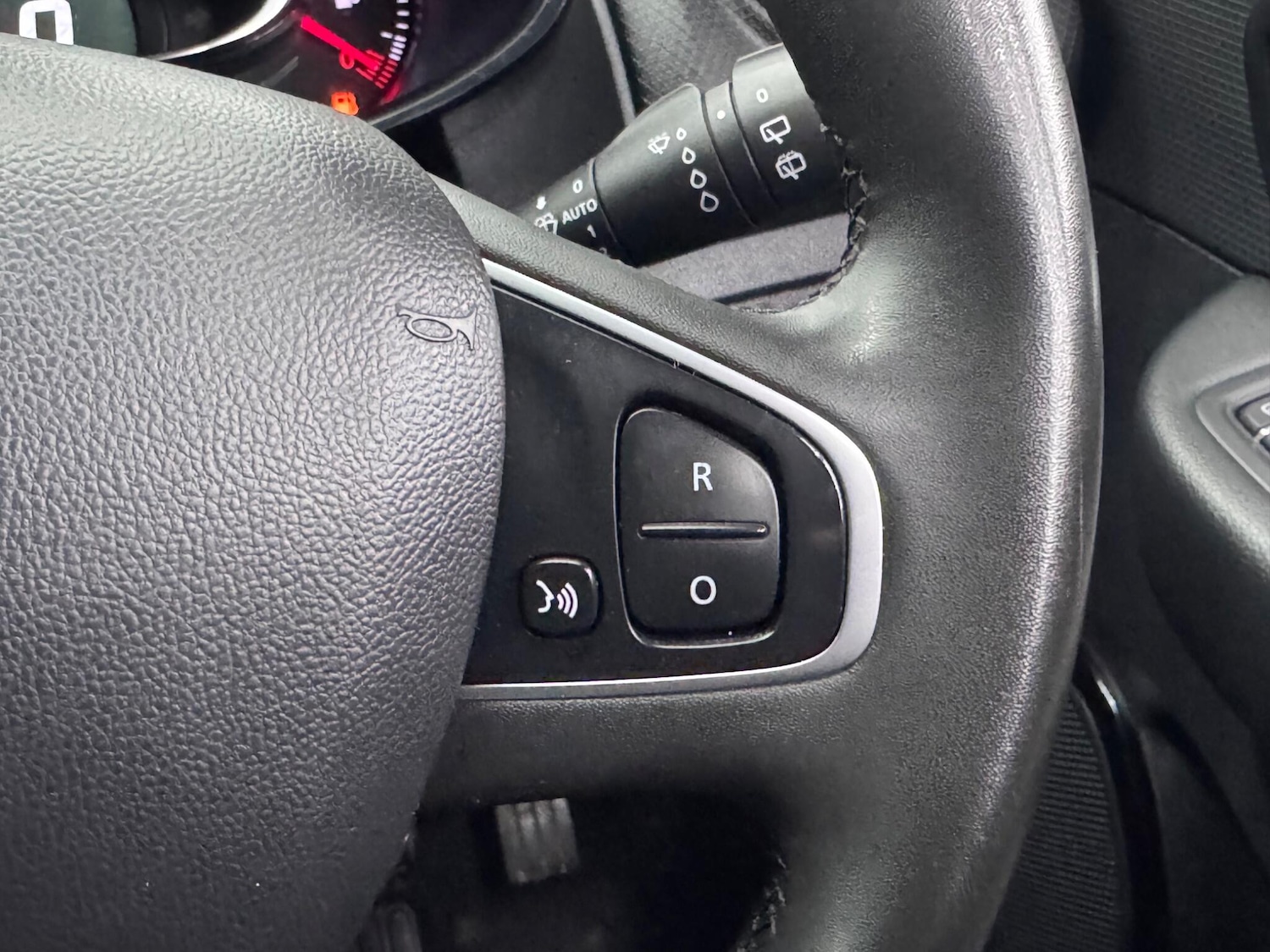 Used Renault Clio for sale - 77696501: Photo 28