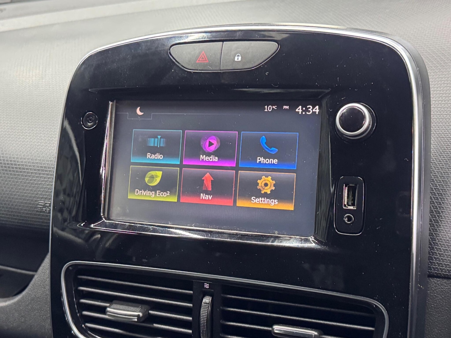 Used Renault Clio for sale - 77696501: Photo 34