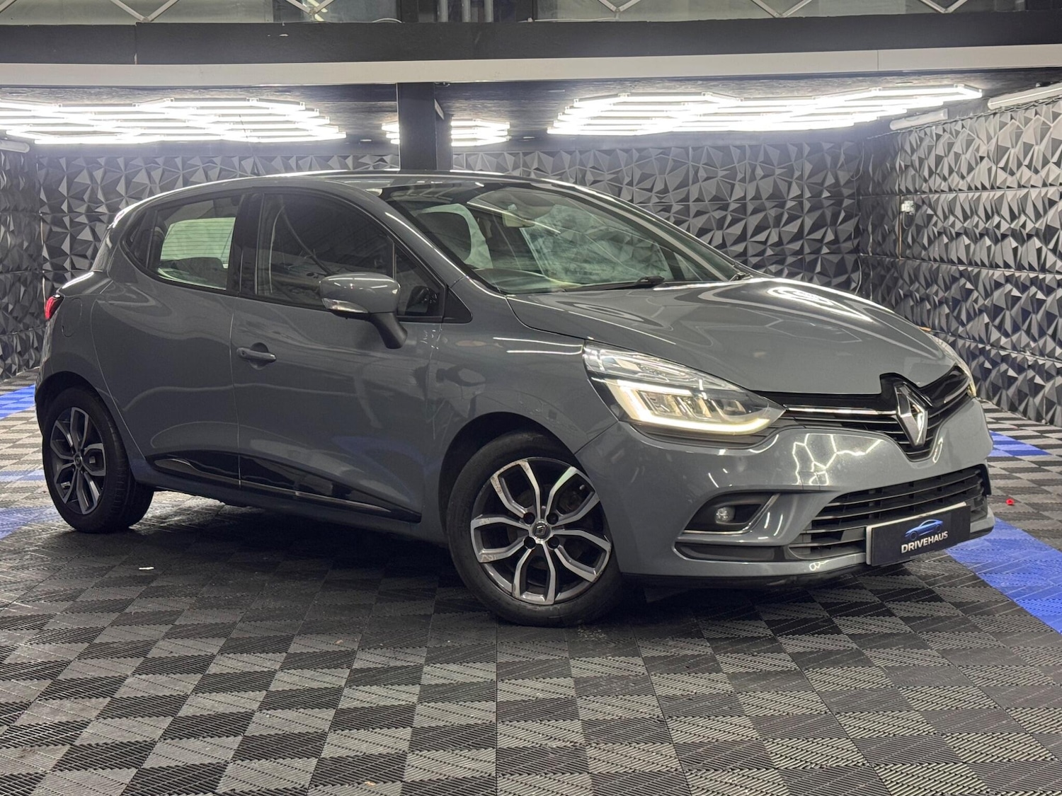 Used Renault Clio for sale - 77696501: Photo 6