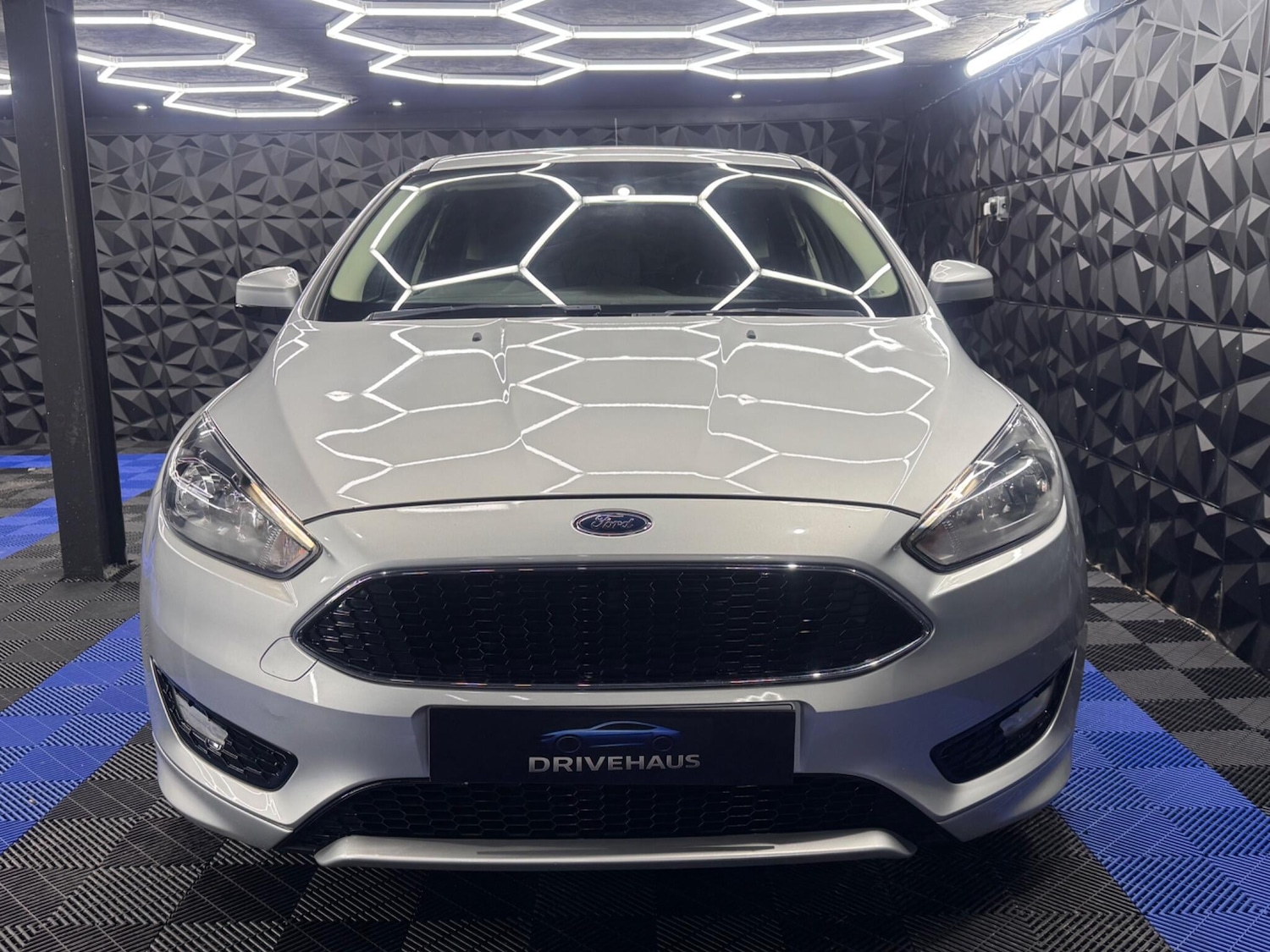 Used Ford Focus 2015 for sale - 77131102: Photo 10