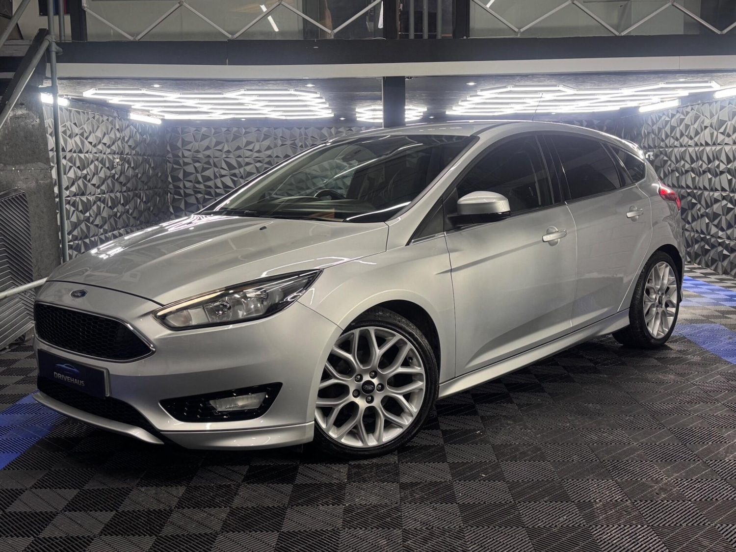 Used Ford Focus 2015 for sale - 77131102: Photo 13