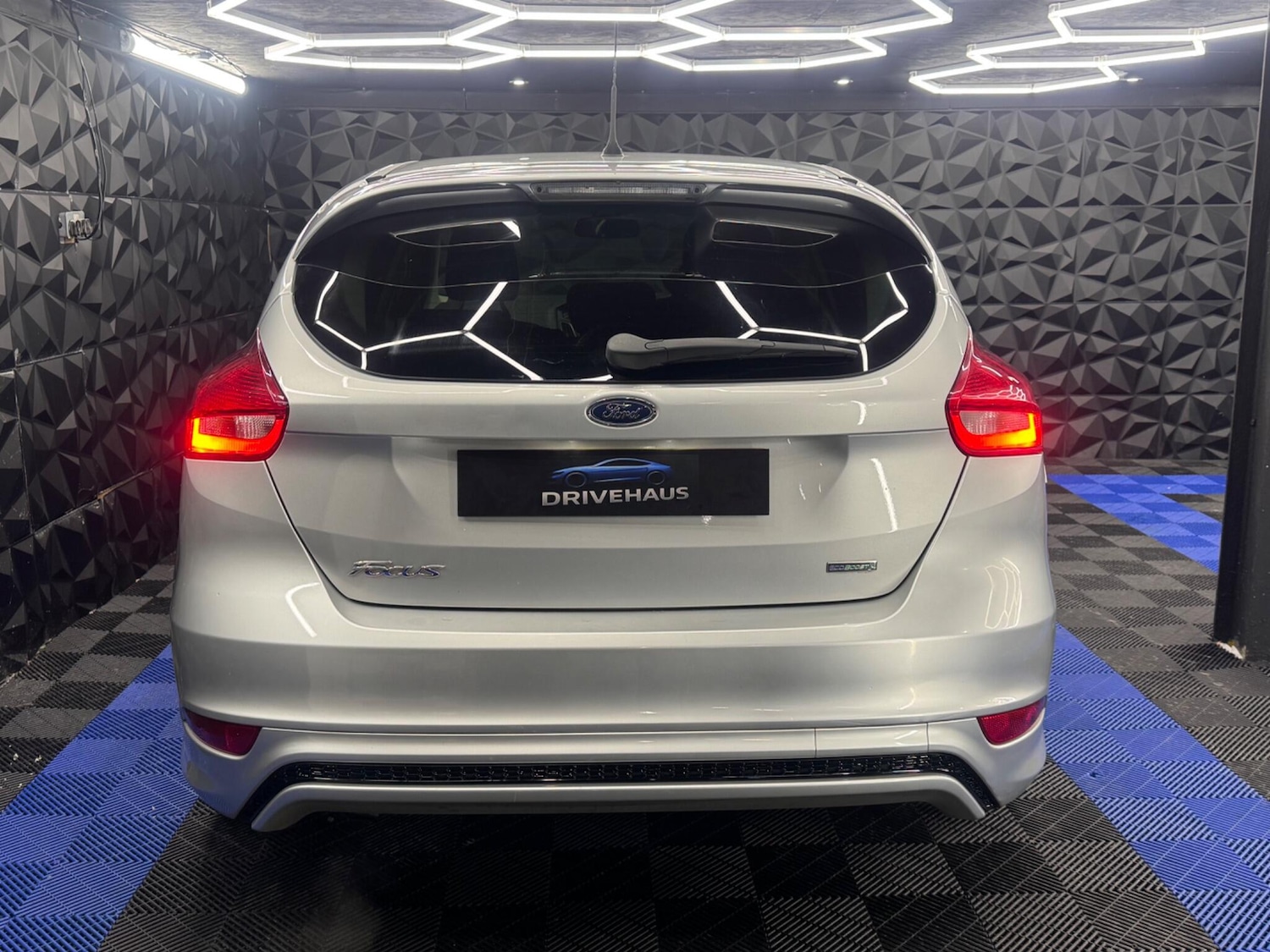 Used Ford Focus 2015 for sale - 77131102: Photo 18