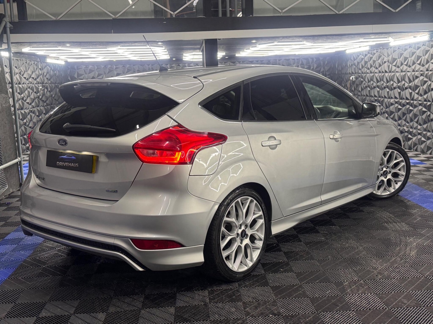 Used Ford Focus 2015 for sale - 77131102: Photo 24