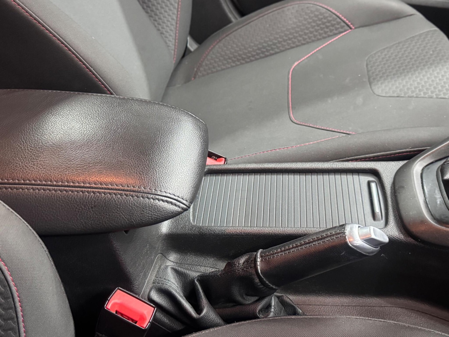 Used Ford Focus 2015 for sale - 77131102: Photo 25