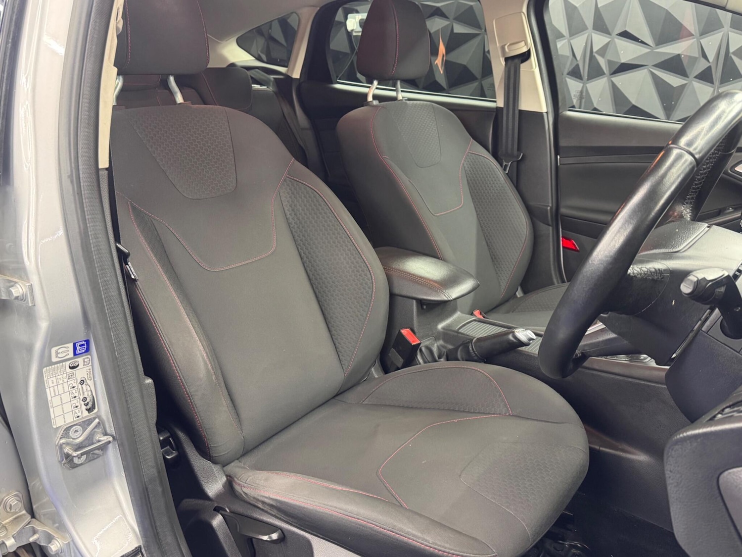 Used Ford Focus 2015 for sale - 77131102: Photo 27