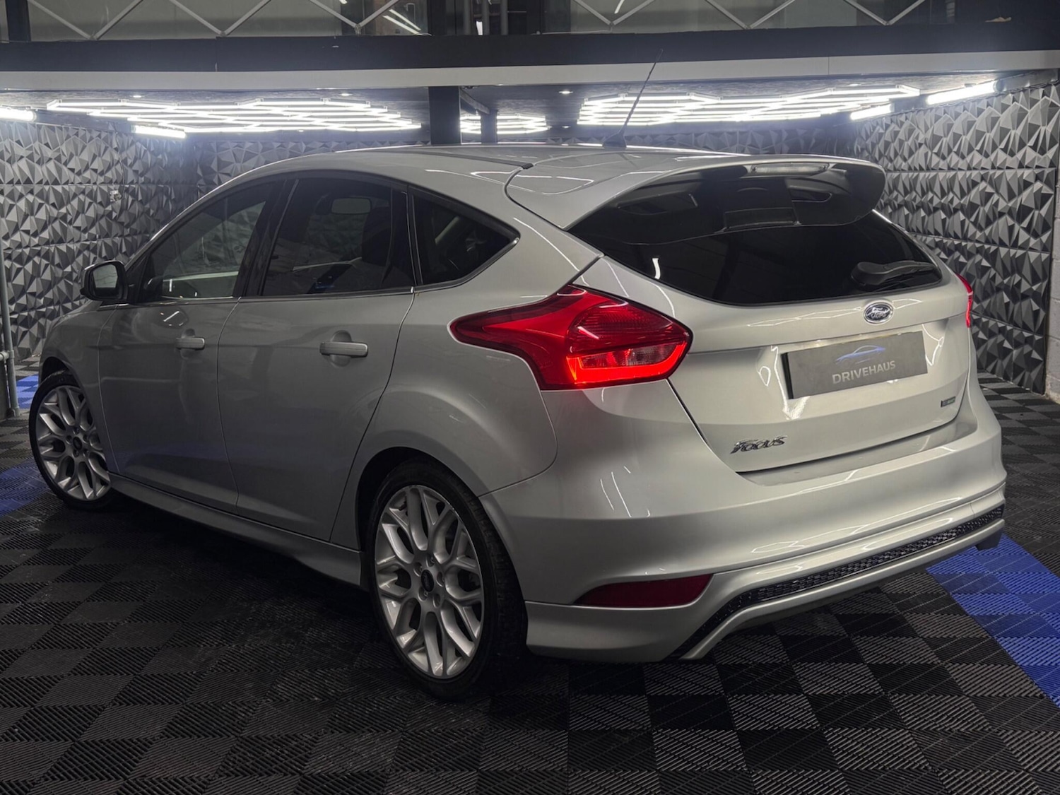 Used Ford Focus 2015 for sale - 77131102: Photo 5