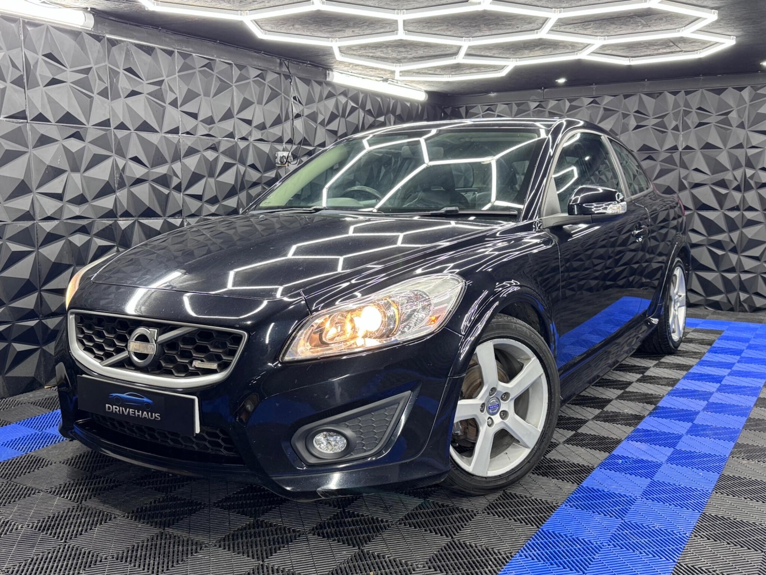 Used Volvo C30 2012 for sale - 76423698: Photo 13