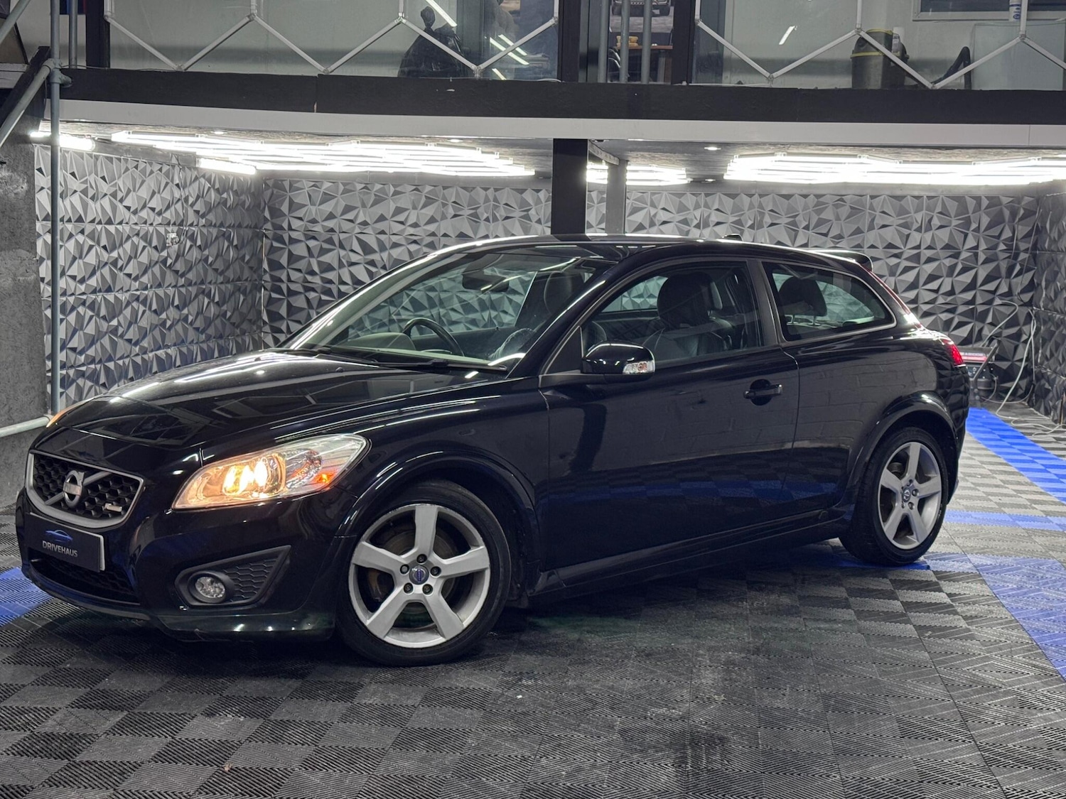 Used Volvo C30 2012 for sale - 76423698: Photo 18