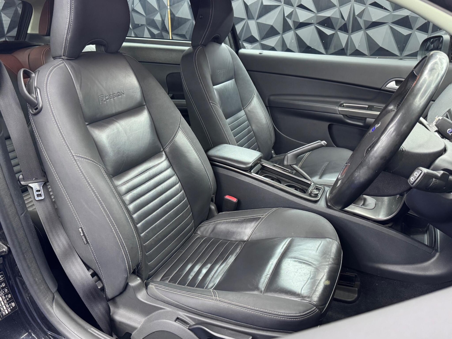 Used Volvo C30 2012 for sale - 76423698: Photo 27