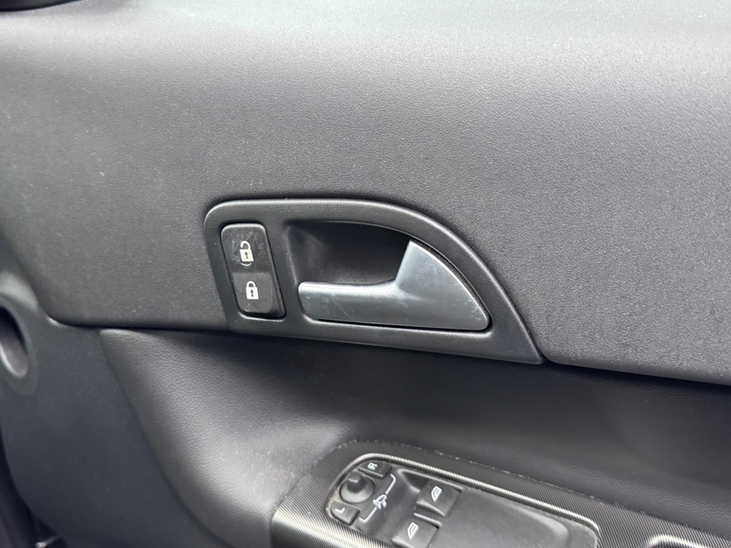 Used Volvo C30 2012 for sale - 76423698: Photo 29