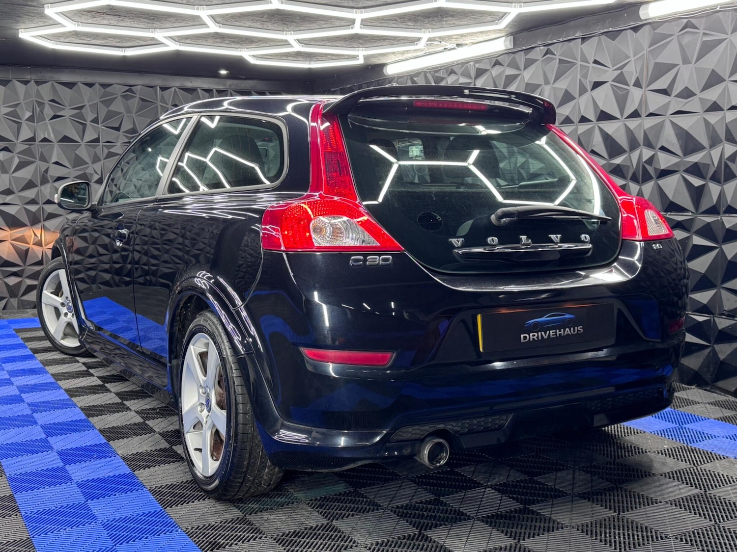 Used Volvo C30 2012 for sale - 76423698: Photo 4