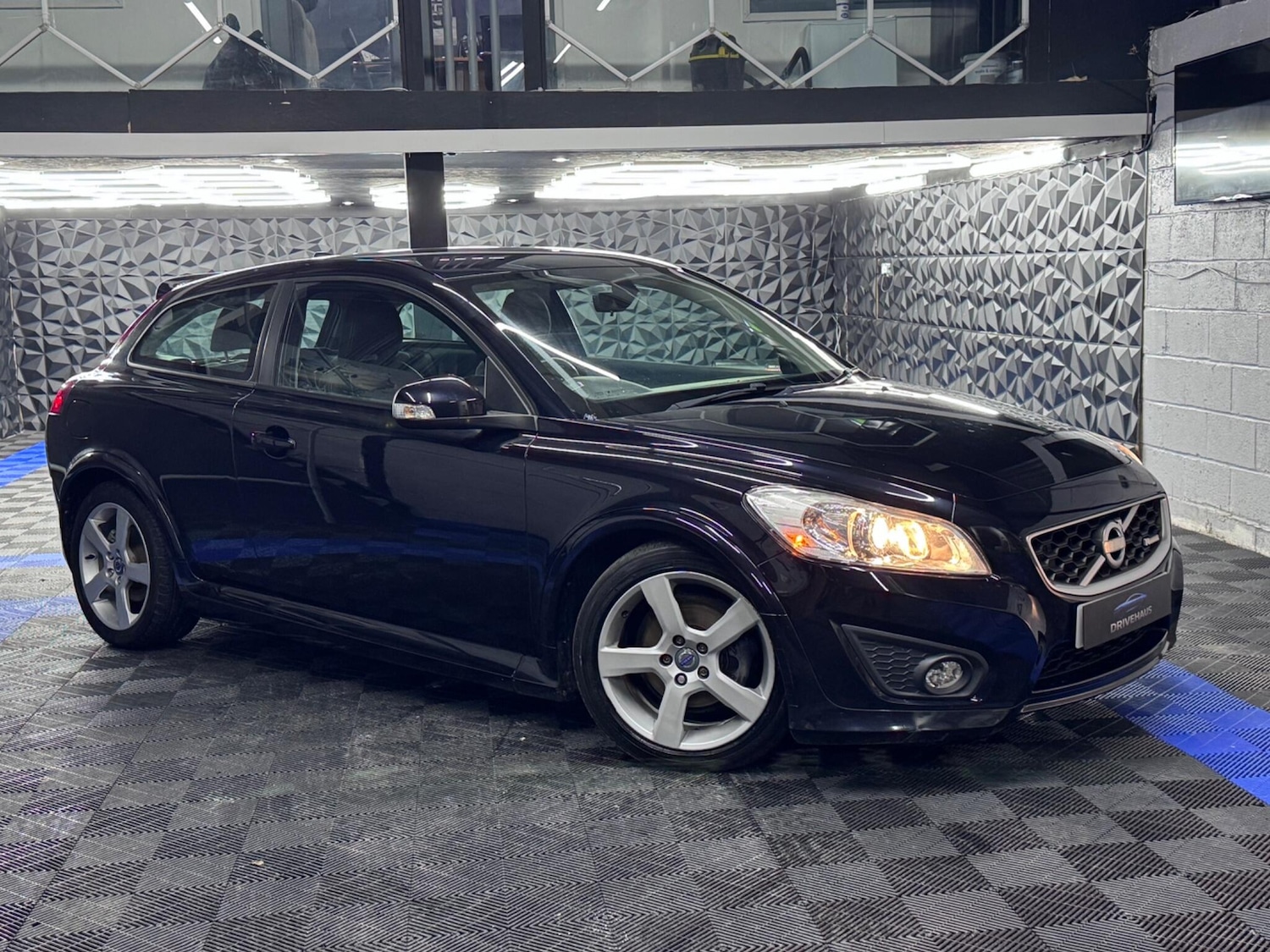 Used Volvo C30 2012 for sale - 76423698: Photo 7