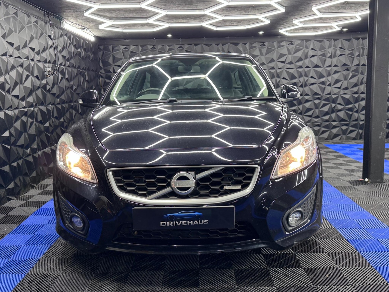 Used Volvo C30 2012 for sale - 76423698: Photo 9