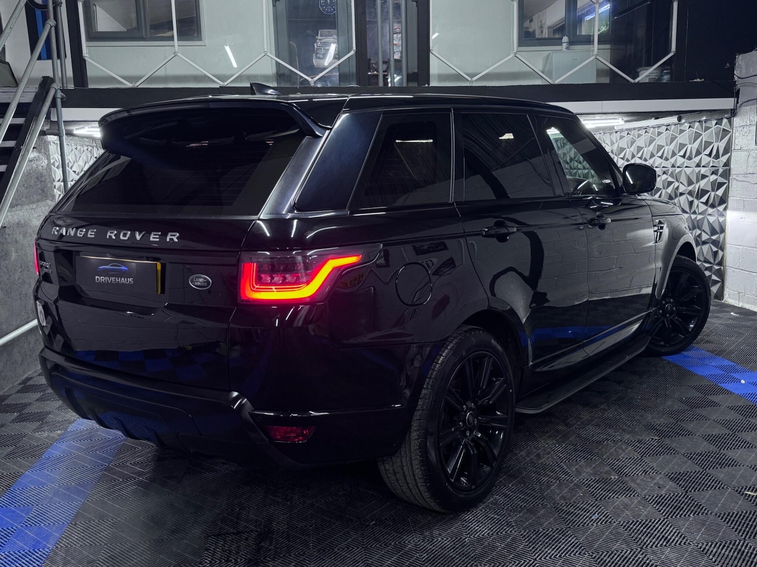 Used Land Rover Range Rover Sport 2018 for sale - 76742613: Photo 22