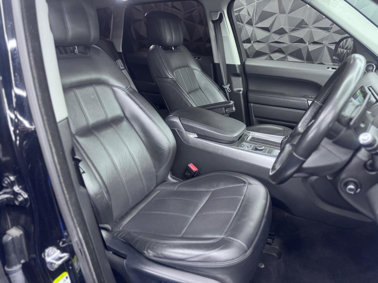 Used Land Rover Range Rover Sport 2018 for sale - 76742613: Photo 27