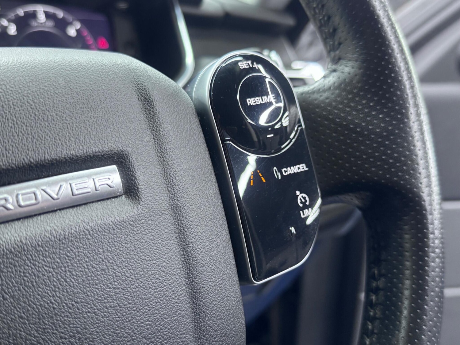 Used Land Rover Range Rover Sport 2018 for sale - 76742613: Photo 33