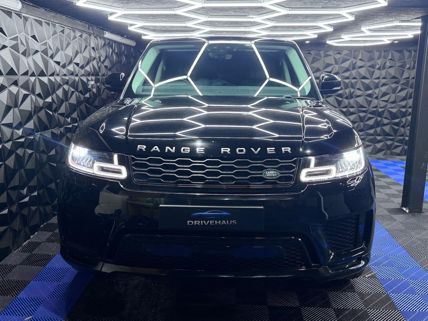 Used Land Rover Range Rover Sport 2018 for sale - 76742613: Photo 7