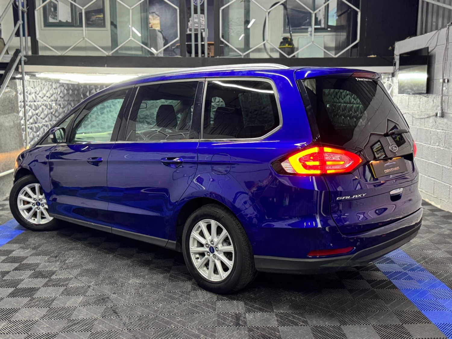 Used Ford Galaxy 2017 for sale - 77291988: Photo 15