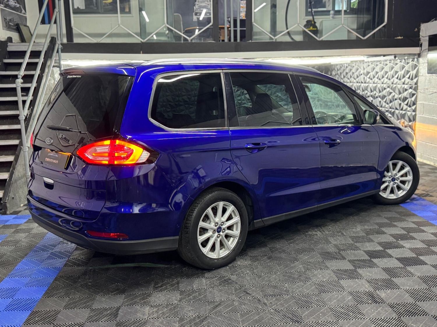 Used Ford Galaxy 2017 for sale - 77291988: Photo 18