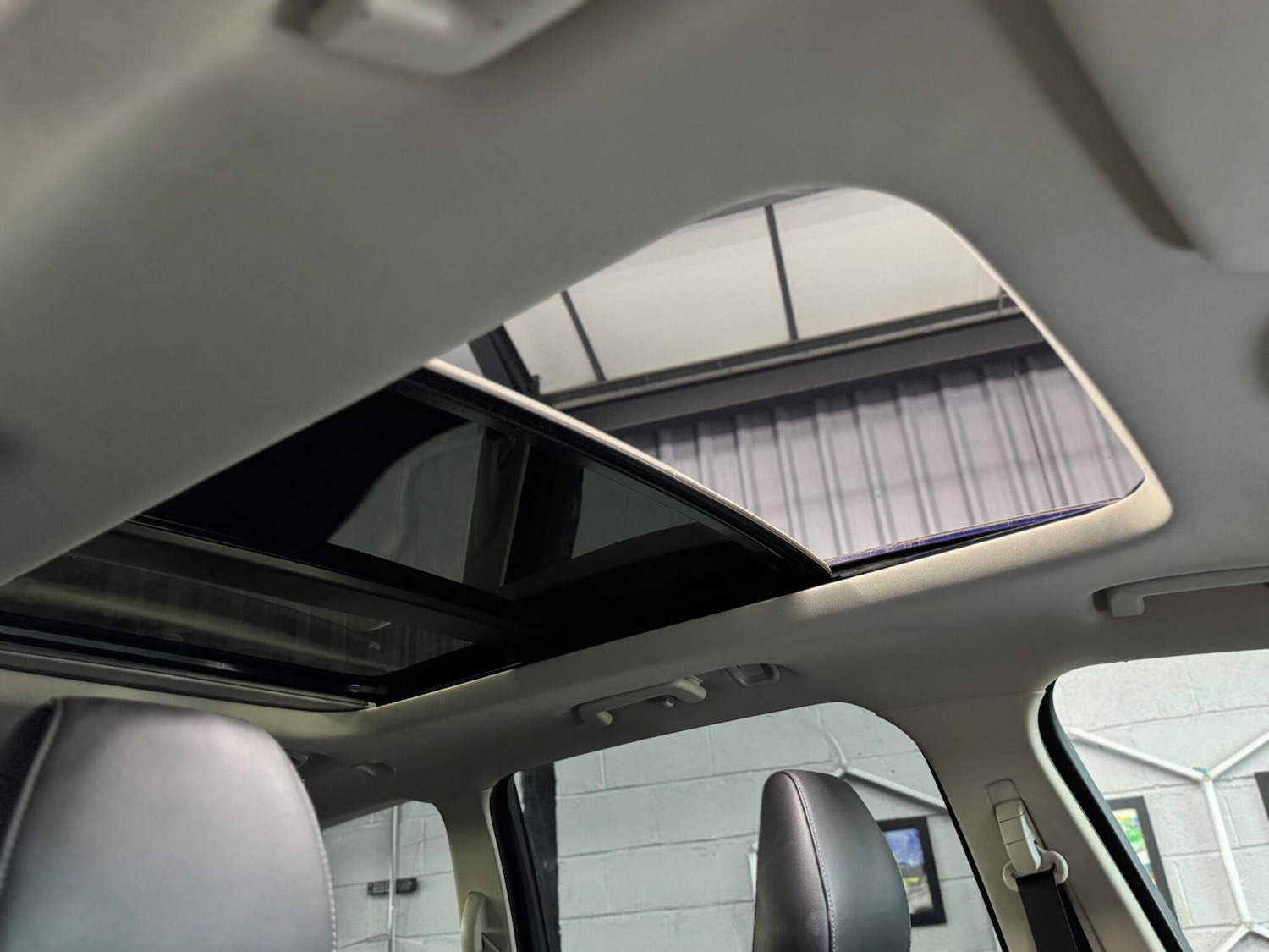 Used Ford Galaxy 2017 for sale - 77291988: Photo 46