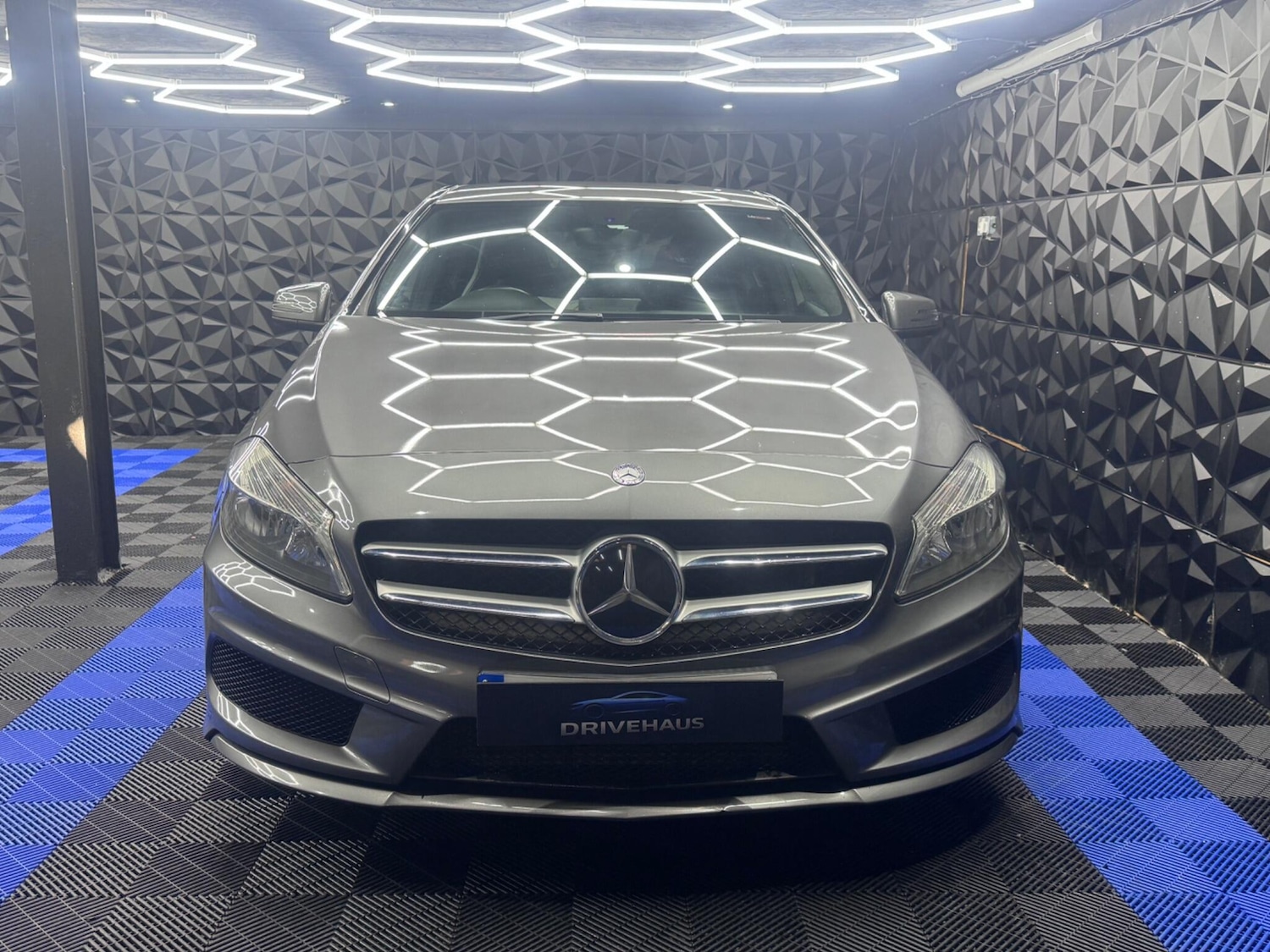 Used Mercedes-Benz A-Class for sale - 76538825: Photo 2