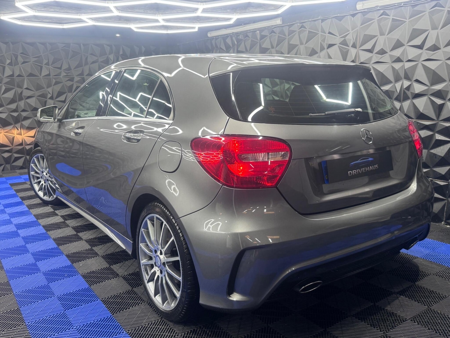 Used Mercedes-Benz A-Class for sale - 76538825: Photo 4