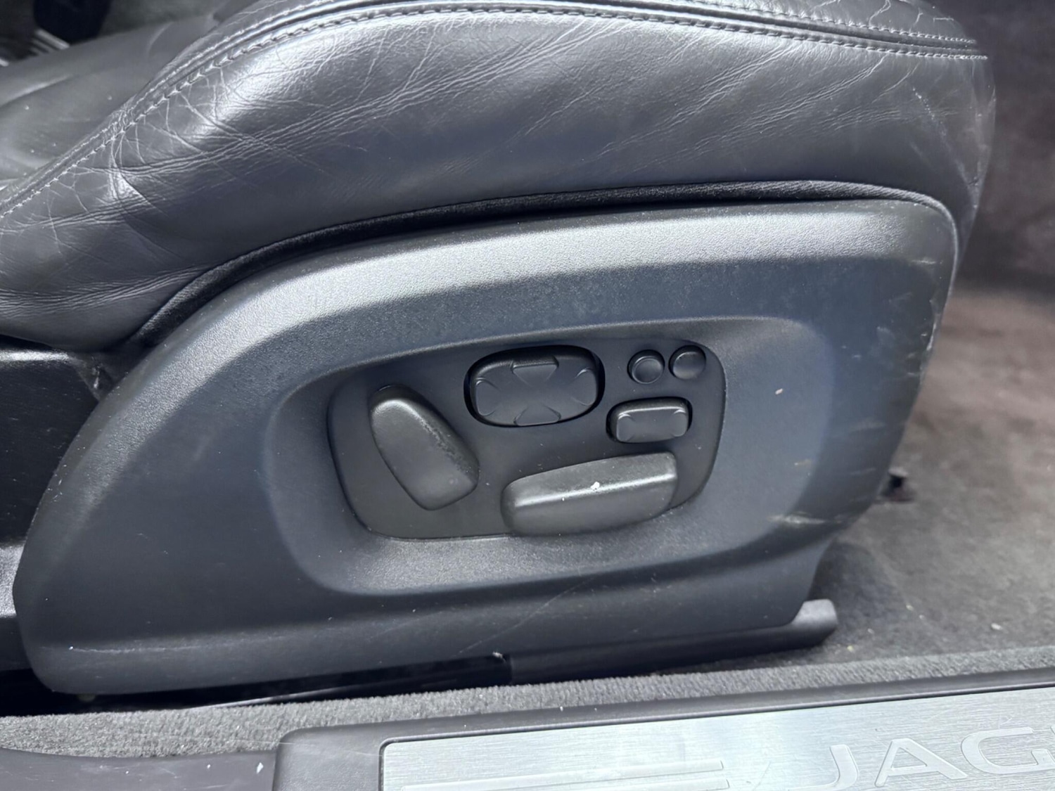 Used Jaguar XF 2014 for sale - 77291265: Photo 29