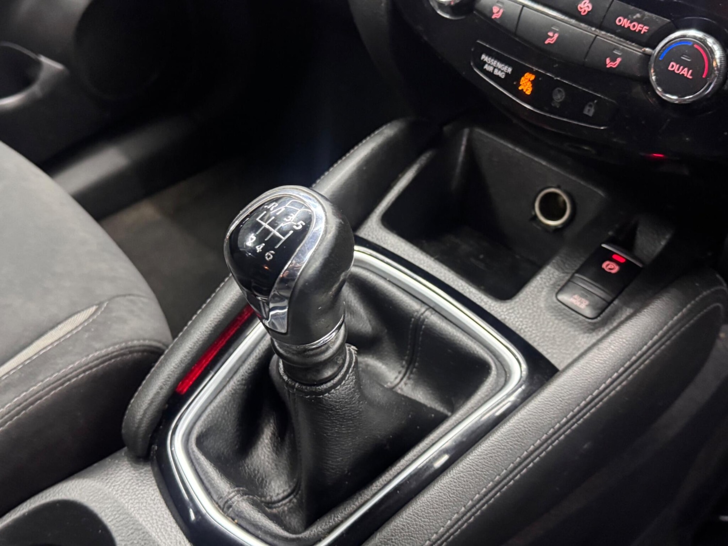 Used Nissan Qashqai 2018 for sale - 77290670: Photo 25