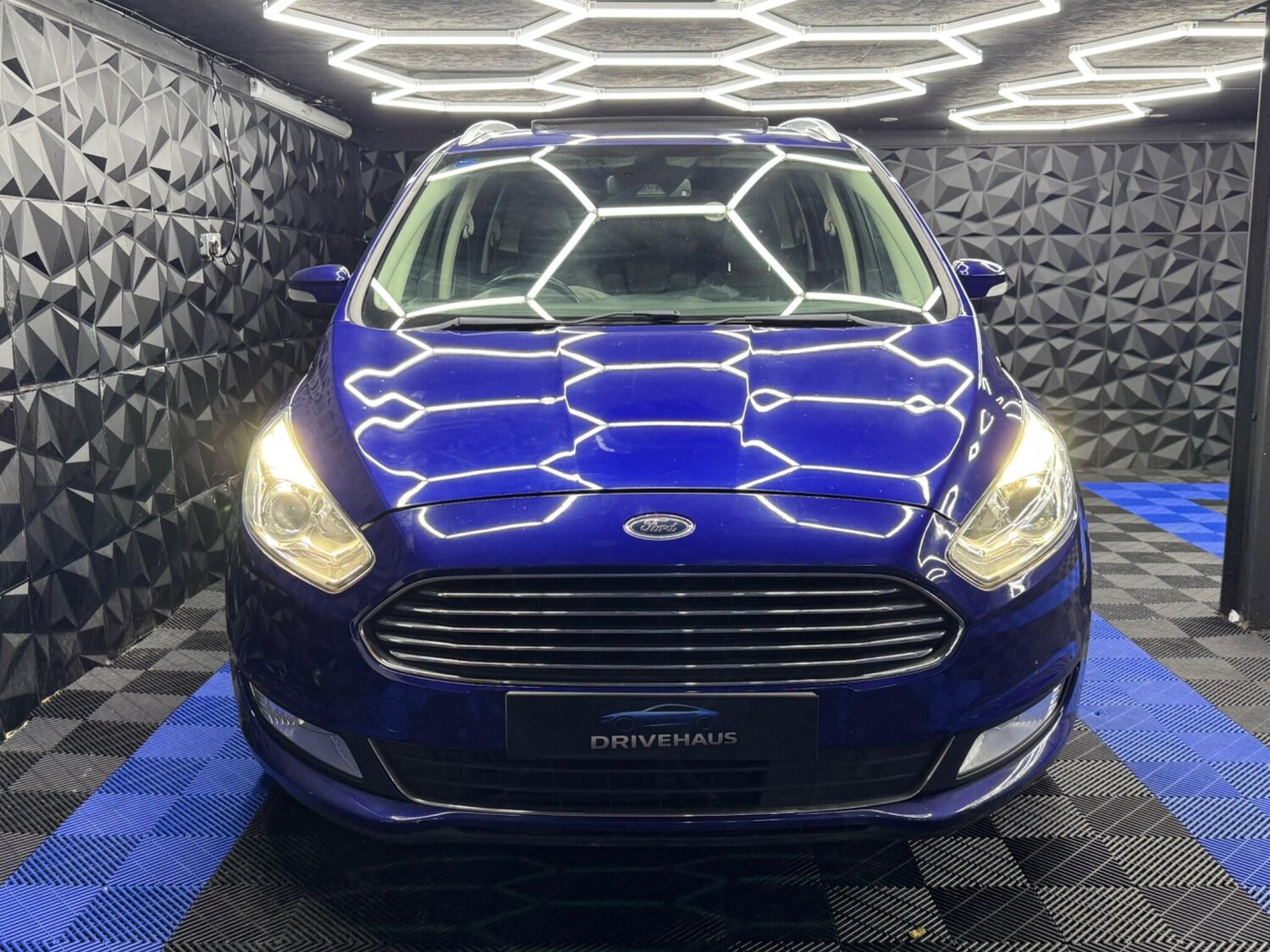 Used Ford Galaxy 2017 for sale - 76200662: Photo 9