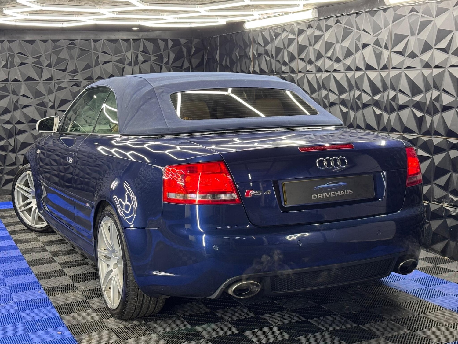 Used Audi RS4 2006 for sale - 77291960: Photo 4