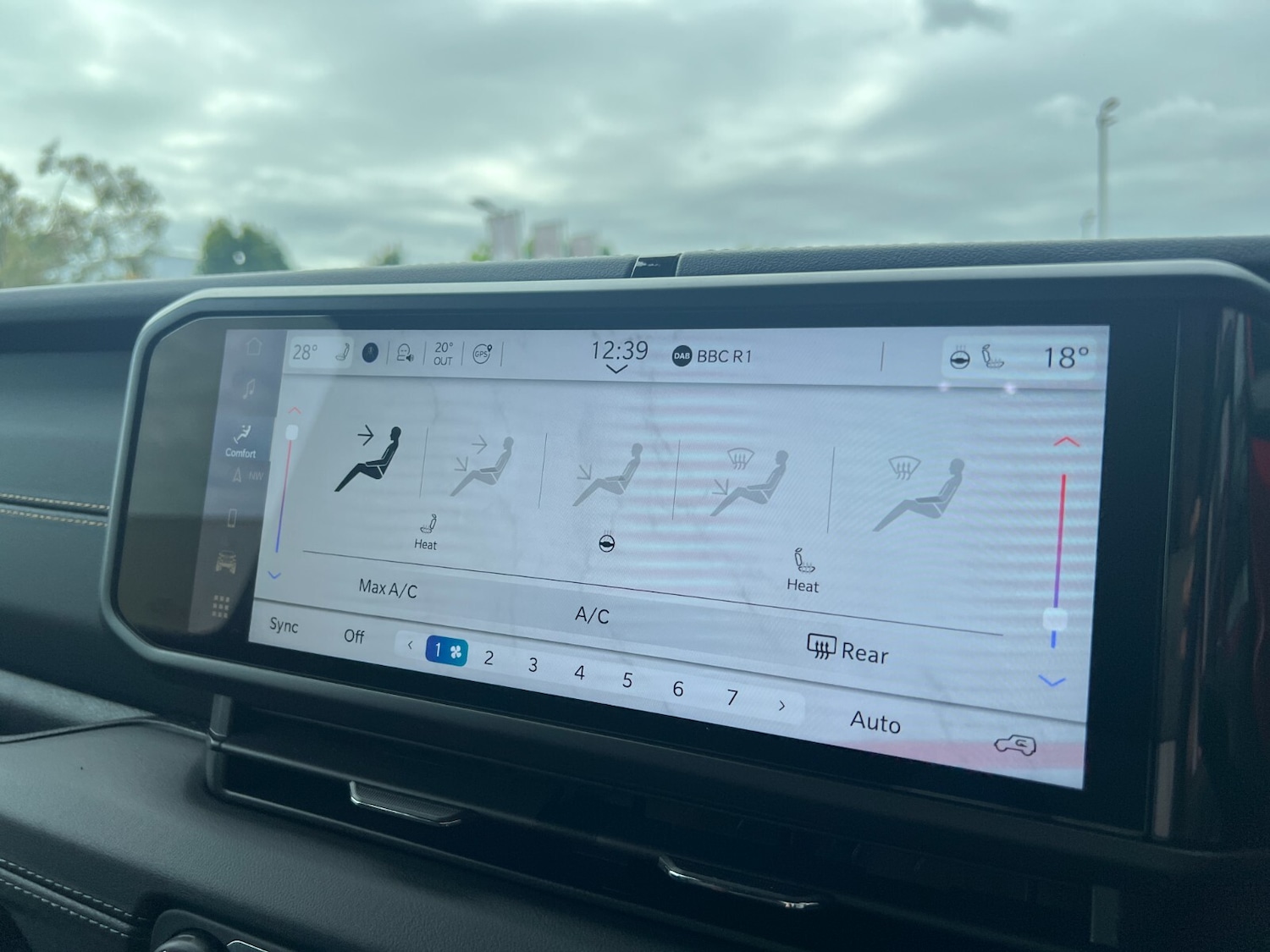 Used Jeep Wrangler 2024 for sale - 77010318: Photo 11