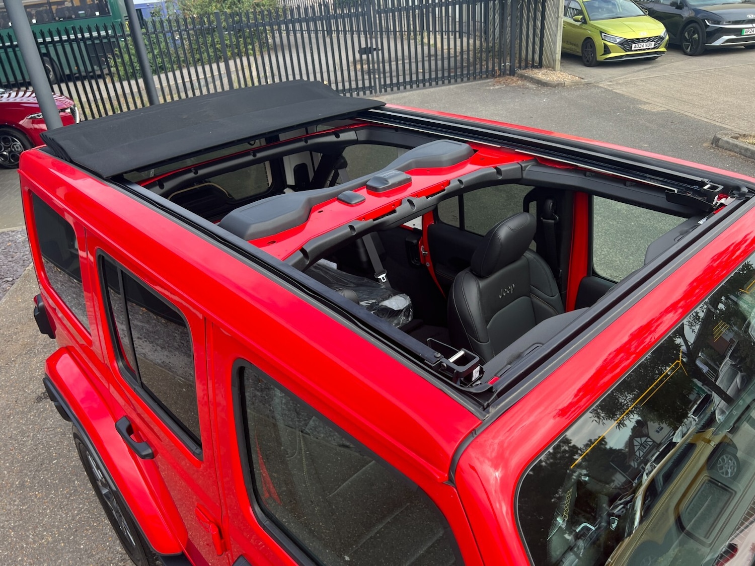 Used Jeep Wrangler 2024 for sale - 77010318: Photo 42