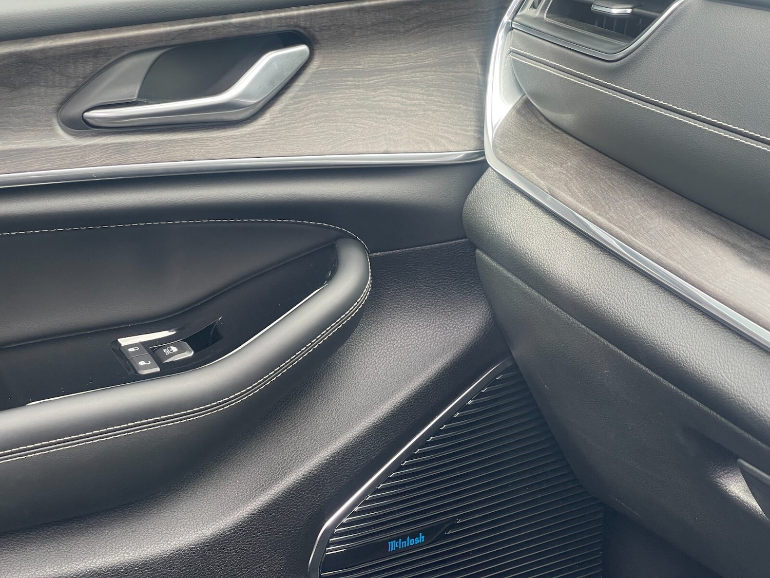 Used Jeep Grand Cherokee 2024 for sale - 76868910: Photo 52