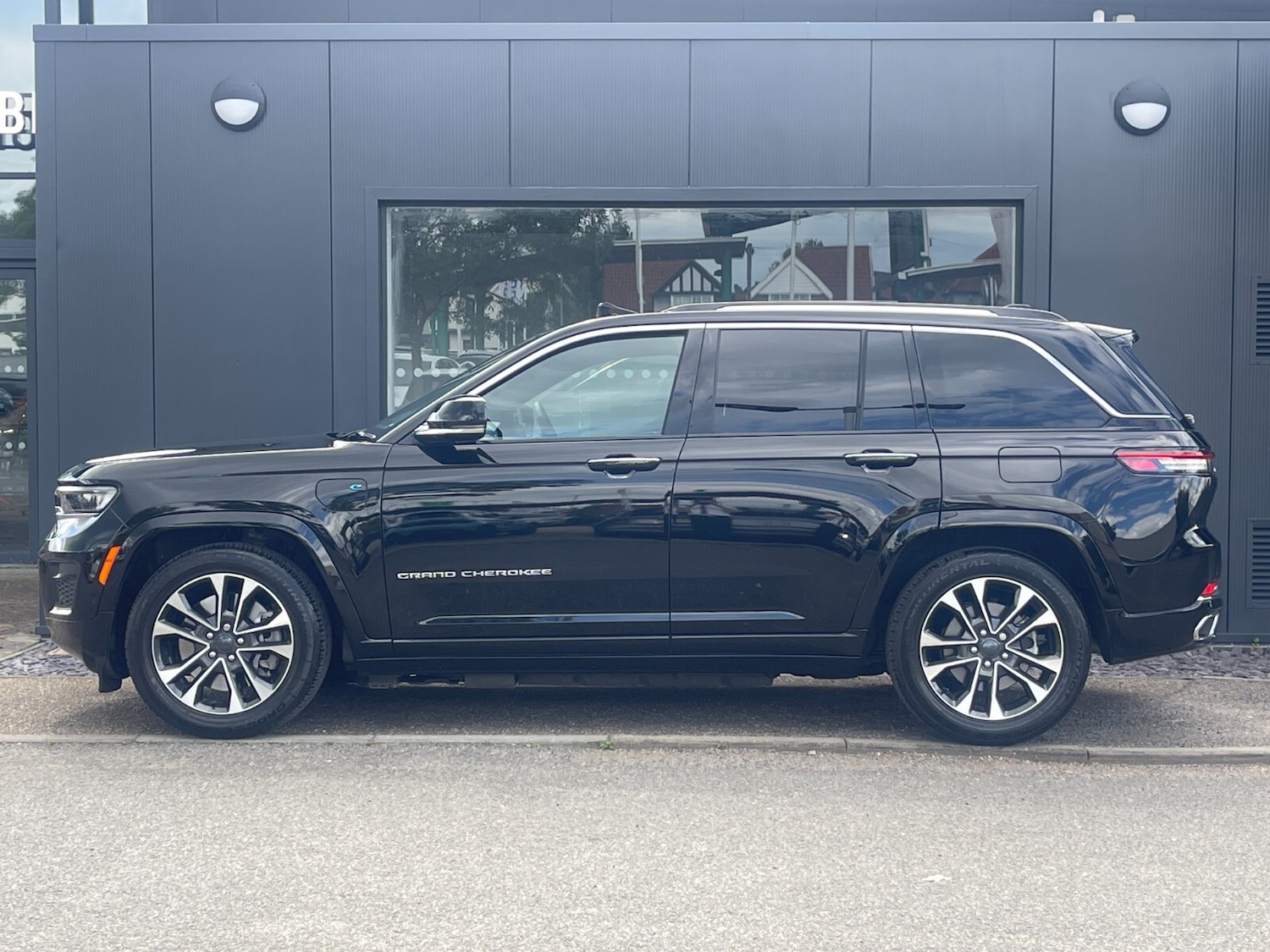 Used Jeep Grand Cherokee 2024 for sale - 76868910: Photo 6