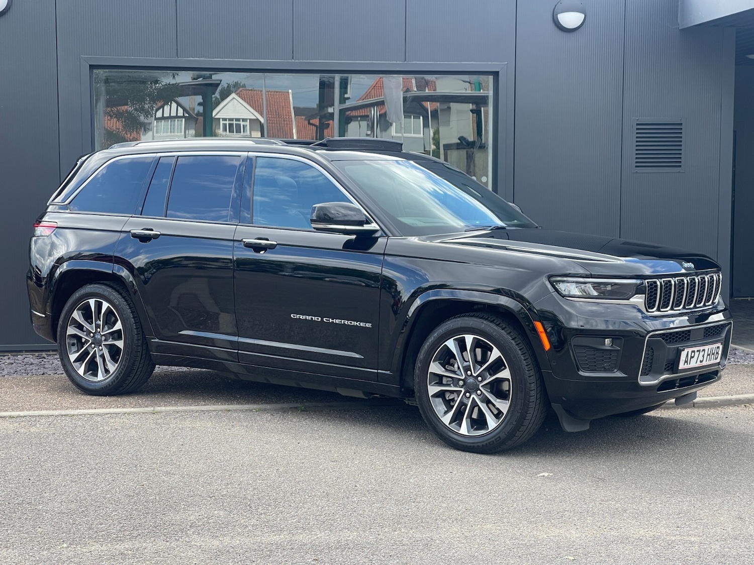 Used Jeep Grand Cherokee 2024 for sale - 76868910: Photo 9