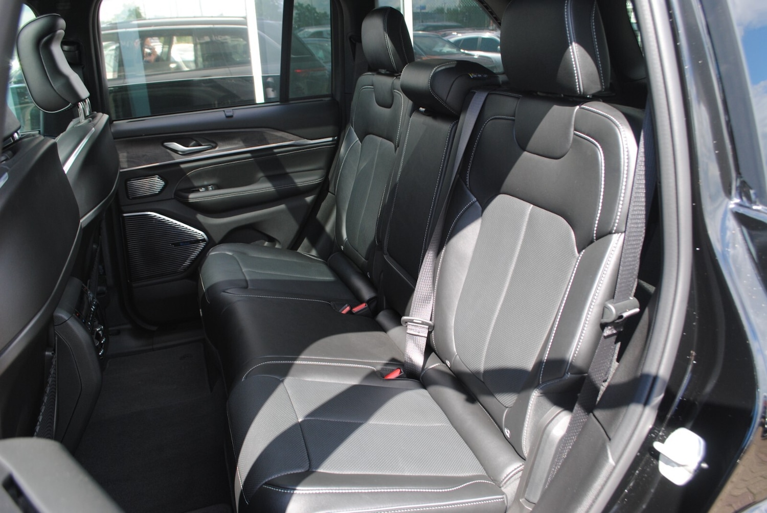 Used Jeep Grand Cherokee 2023 for sale - 76868859: Photo 36