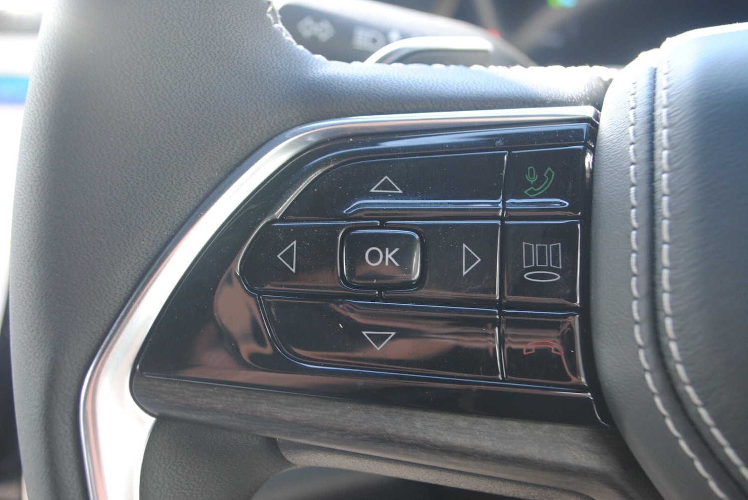 Used Jeep Grand Cherokee 2023 for sale - 76868859: Photo 49