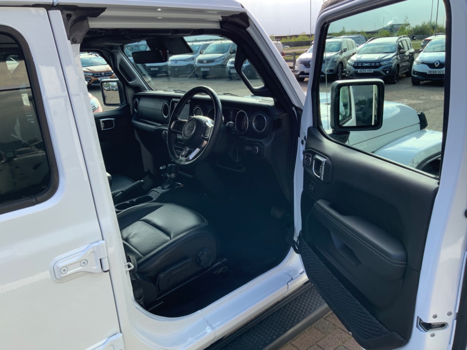 Used Jeep Wrangler 2023 for sale - 76868333: Photo 45