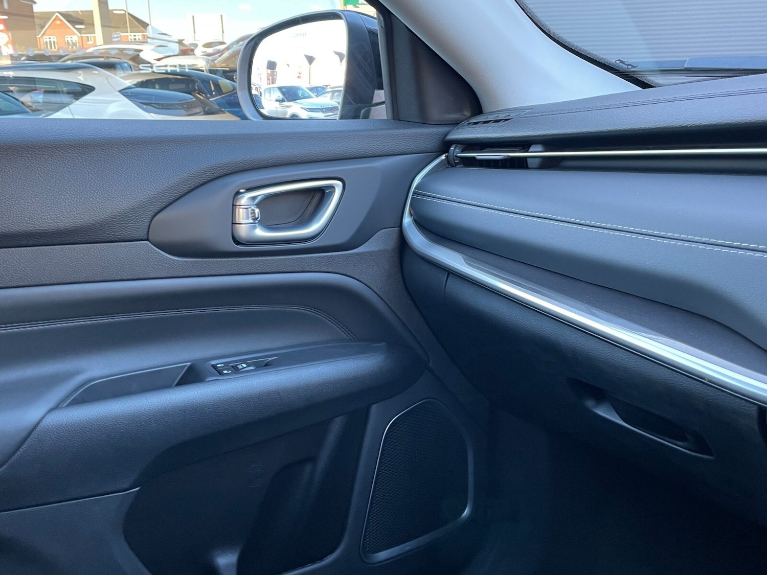 Used Jeep Compass 2023 for sale - 78117755: Photo 54