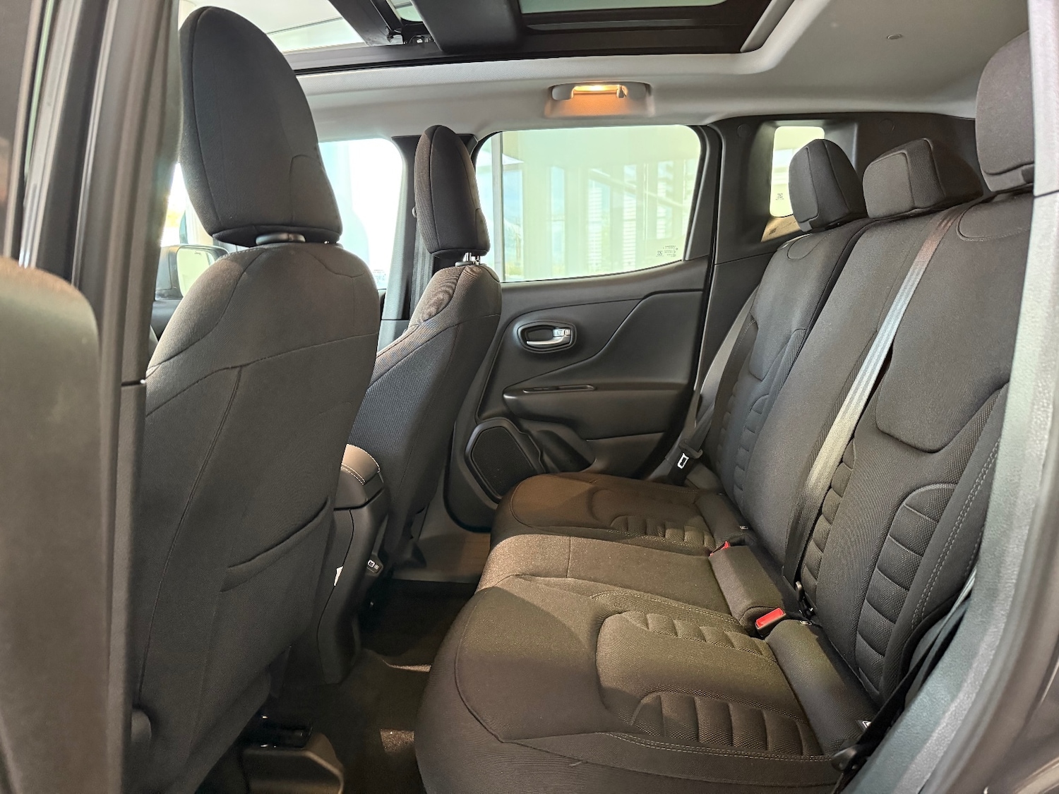 Used Jeep Renegade 2025 for sale - 76868495: Photo 16