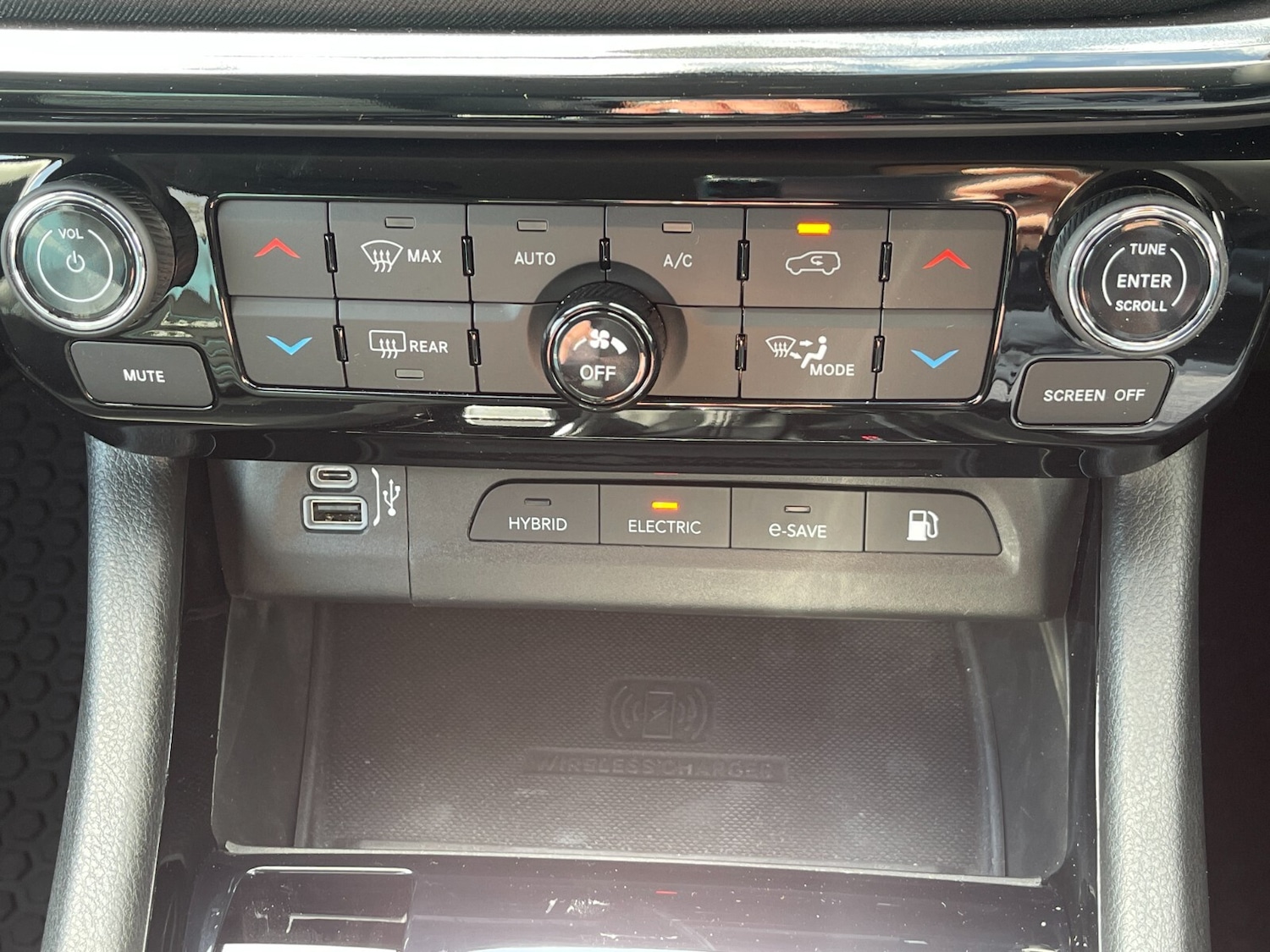 Used Jeep Compass 2023 for sale - 76868698: Photo 32