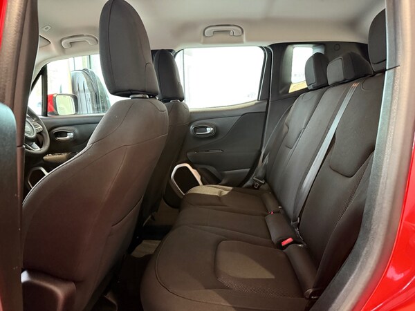 Used Jeep Renegade 2018 for sale - 76154941: Photo 19