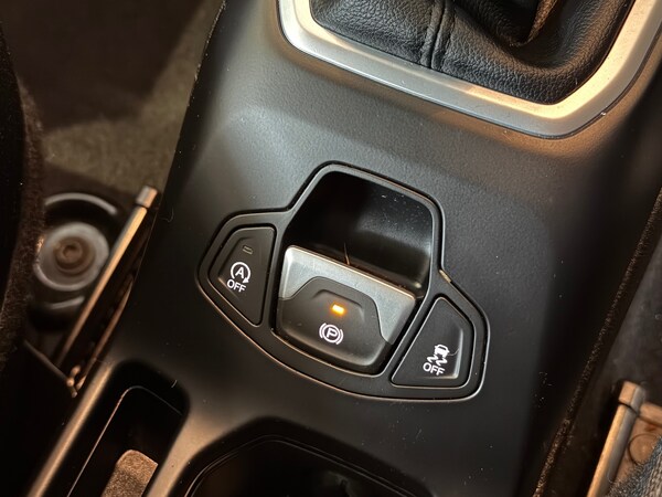 Used Jeep Renegade 2018 for sale - 76154941: Photo 37