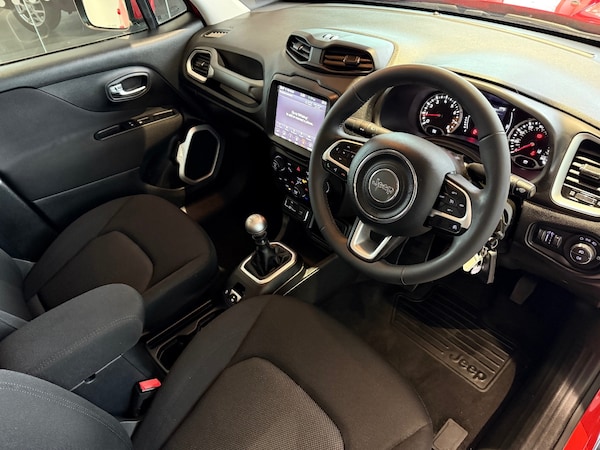 Used Jeep Renegade 2018 for sale - 76154941: Photo 3