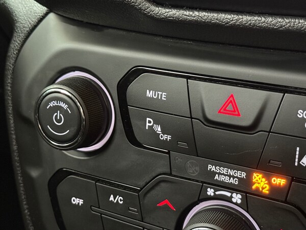 Used Jeep Renegade 2018 for sale - 76154941: Photo 41