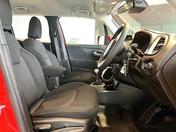 Used Jeep Renegade 2018 for sale - 76154941: Photo 4