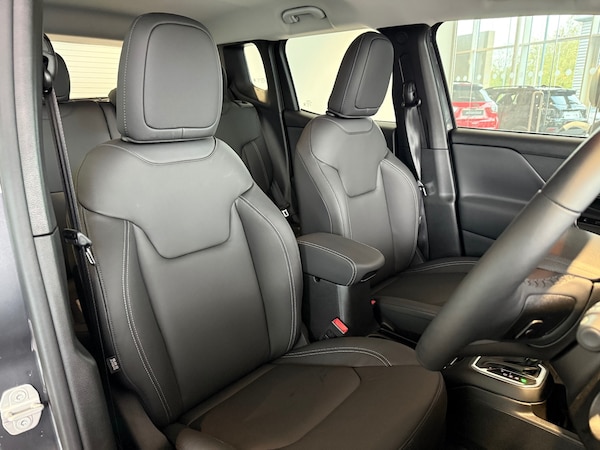 Used Jeep Renegade 2025 for sale - 76328264: Photo 7