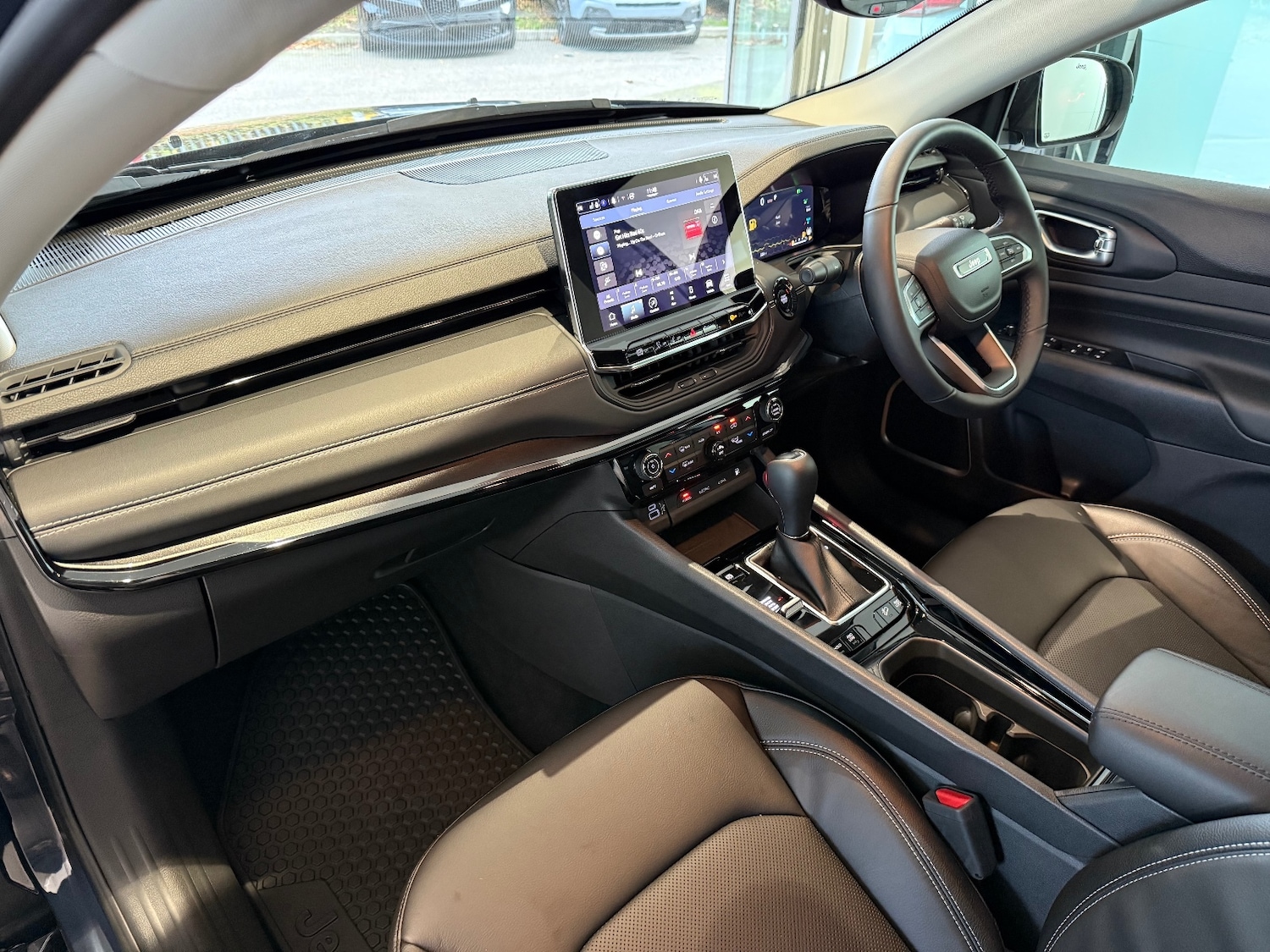 Used Jeep Compass 2024 for sale - 76868840: Photo 10