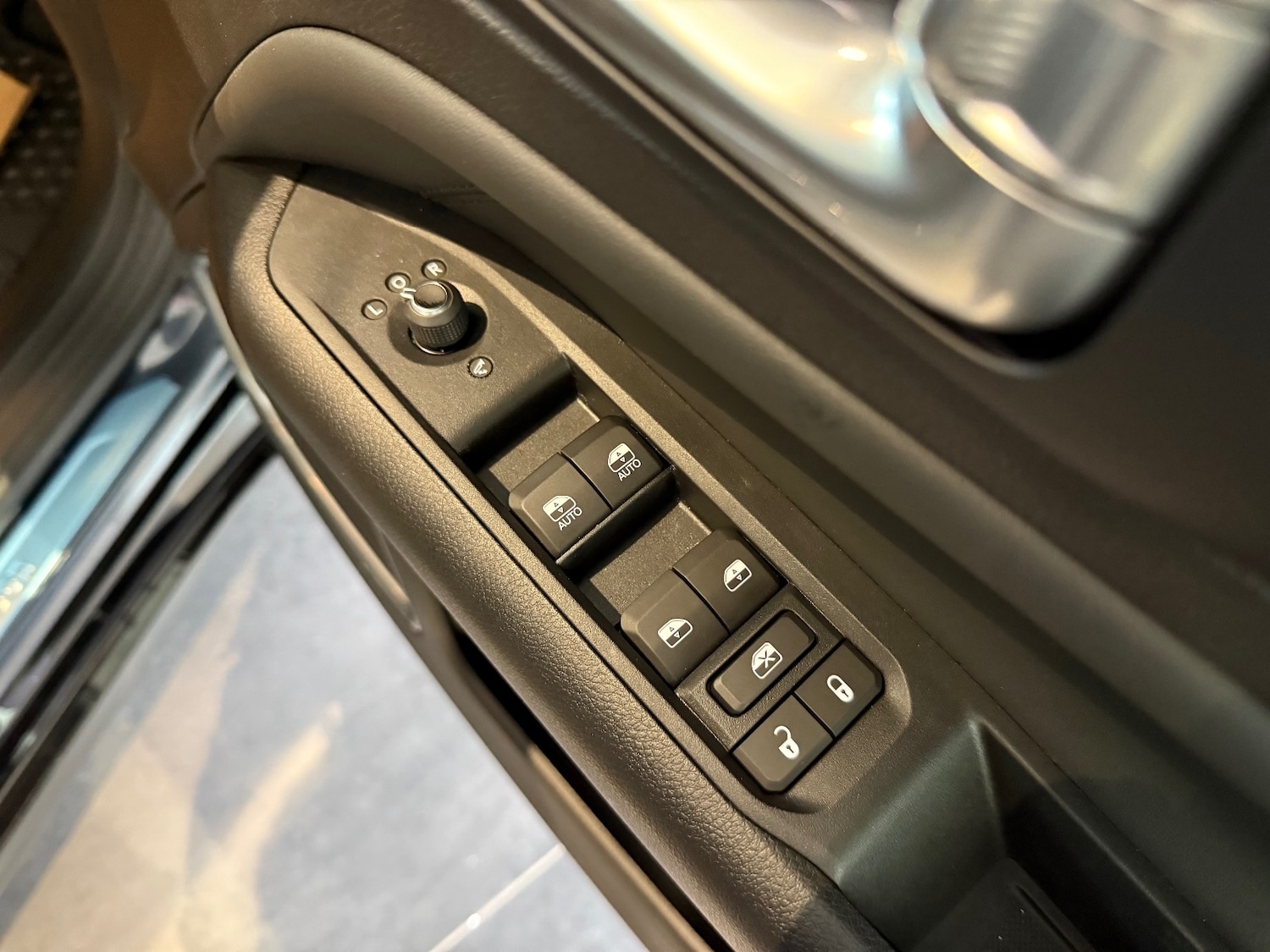 Used Jeep Compass 2024 for sale - 76868840: Photo 14